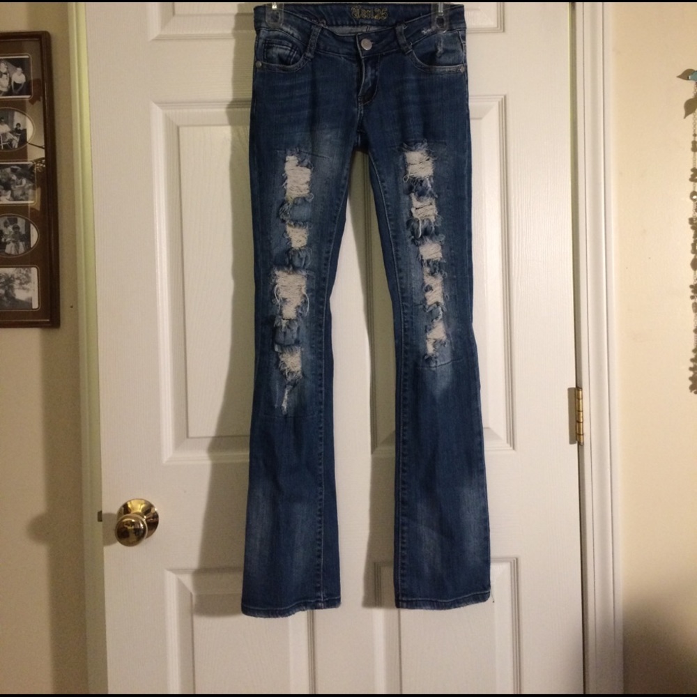 Ten 25 Distressed Jeans